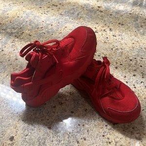 Kids Nike Haurache All Red Size 1 Sneakers